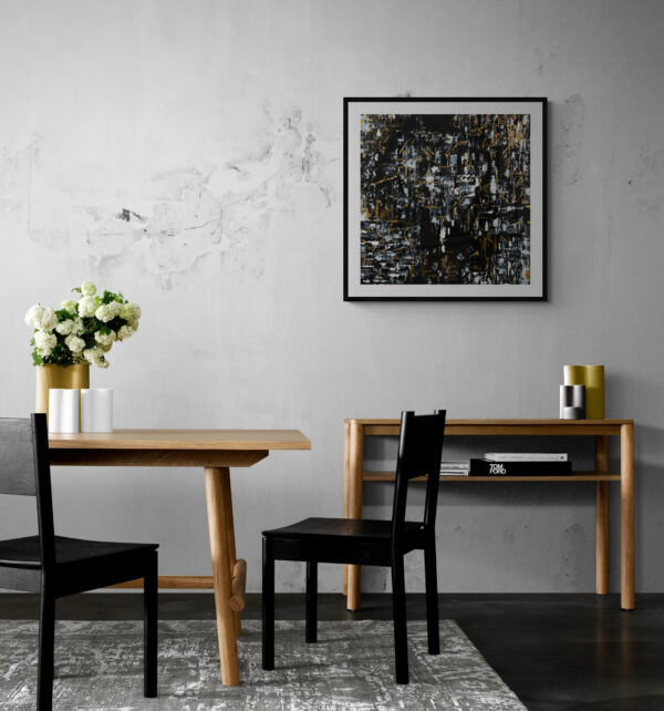 Dining_area_with_wooden_furniture (2)